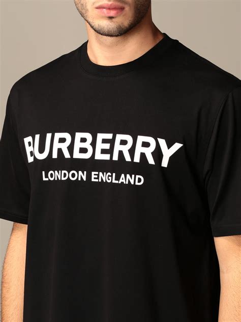 burberry men's t shirt.